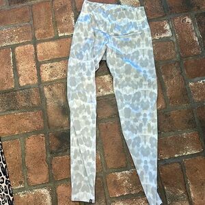Onzie leggings